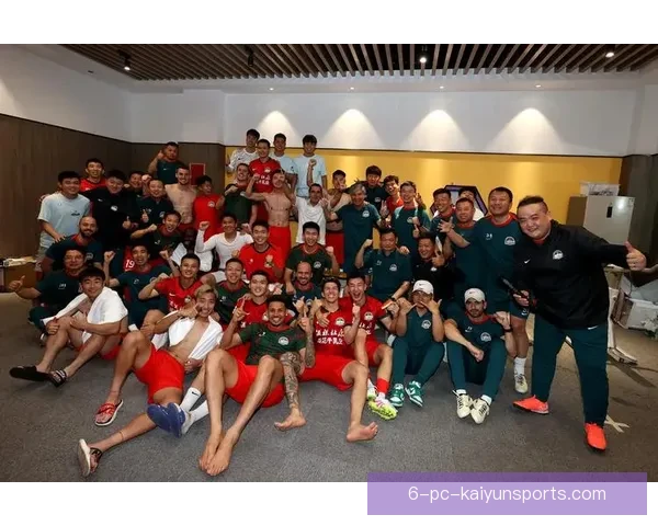 足球直播足协杯焦点对决全程呈现精彩赛事瞬间解析权威前瞻与赛后复盘